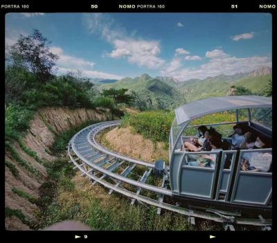 China Morden Amusement Park Train Park Tourist Transportation System Automatic Guided Railway Up The Mountain Around The Park for sale