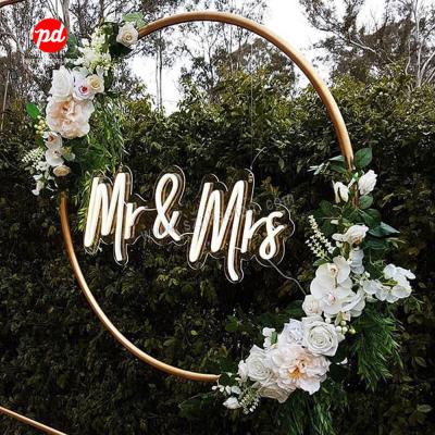 China Shops Mr&Mrs Neon Sign For Wedding Party Decorations , Custom Neon Light For Party Supplies for sale