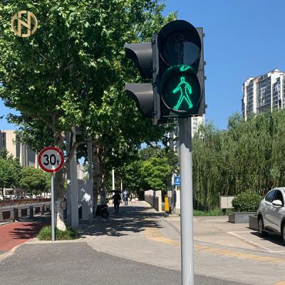 China Quergerade Art straßen-Installations-Verkehrs-Signalmast3ms 3.3M zu verkaufen