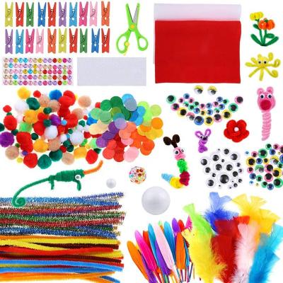 China Creative Home Decor Pompoms Whistle Strippers Feathers Waves Googly Eyes Sequins Buttons Party Supplies DIY Art Craft Kit For Kids for sale