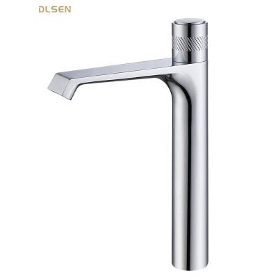 China Metered Faucets Hand Basin Faucet Hot Cold Water Bathroom Rotating Mixer Tap Rotating Handle Basin Faucet for sale