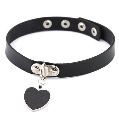 China Goth Punk Punk Leather Heart Necklace Choker Pendant Necklace for sale