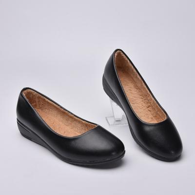 China Fashion Casual Shoes 2021 Super Soft Black Women's Heel Casual Shoes Self Crop Comfortable Commercial Heel Shoes for sale