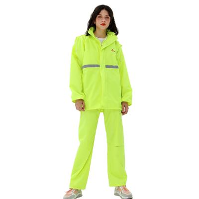 China Rainfreem Windproof Raincoat Suit For Man And Women Riding Rain To Wear Waterproof Clothes for sale