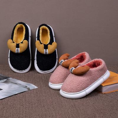 China Fashion Trend Winter ShoesThe Deer Warm Plush Indoor Cute Cartoon Non-slip Home Slippers For Women Cotton Increased Kids Ladies And Men for sale