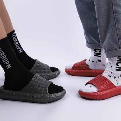 China Fashion Trend Slippers Foam Sandals Outdoor Flip Flops Indoor Unisex Beach Man Woman EVA Clogs Shoes High Quality for sale