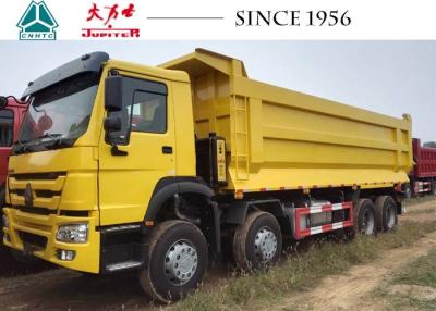 中国 Sinotruk 30CBM HOWO 8x4 のダンプ トラックの低いオイルの消費の完全なオイルの性能 販売のため