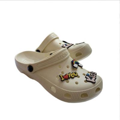 China New Summer Women Girl Breathable Round Toe Slip-On Fashion Casual Beach Round Holes Sandals Wholesale for sale