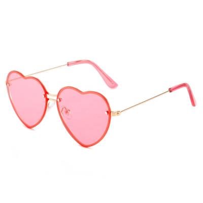 China HW1570 Fashion Sunglasses Custom Designer Heart Shaped Sunglasses Women Cut Metal Frame Shades Love Rimless Sunglasses For Girl for sale