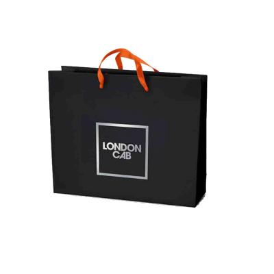 China Recyclable 2022 RTS Printing Paper Boutique Custom Full Color Shopping Paper Bags for sale