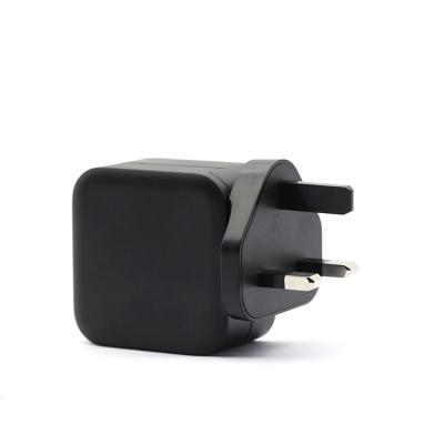 China High quality QC4.0+ low cost mobile phone chargers made in China for sale