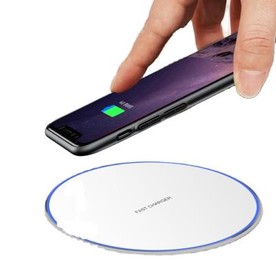 China Custom Logo 2021 Stylish Wireless Charger Mobile Phone Choise Pad Pad Fast Wireless Charging Station Quickly for sale