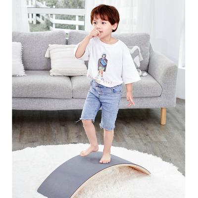 China Entertainment Yoga Toy Children Wooden Fitness Balance Wooden Board for Kids Balance Wooden Board for sale