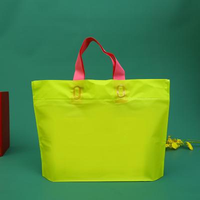 China Wholesale Price Waterproof Eco-friendly Matte Clear Plastic Shopping Bags Custom Made With Handle for sale