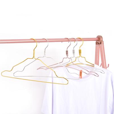 China Modern Anti-wrinkle Color Gold and Silver Clothes Hangers Aluminum Wire Non-Slip Mailless Thick Metal Double Wire Hangers for sale