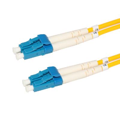 China Single Mode Drop Micro Multimode Outdoor Optical Patch Tie Down Media Converter 2 Gyxtw 32 6 Core Optical Fiber Cable KC-F02203 for sale