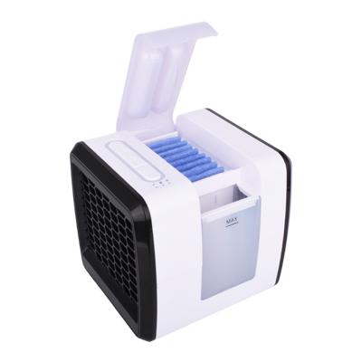 China Wholesale Mini Cooling Mini USB Portable Cooler Fan 7 Colors Air Humidifier Air Conditioner Light Fog Desktop Fan for sale