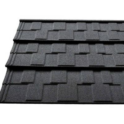 China Hot sales 0.40mm stone coated steel metal shingles roof tiles manufacture with competitive price in China à venda