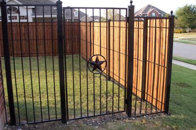 China Aluminium Steel Metal Picket Tubular Steel Fence Ornamental for sale