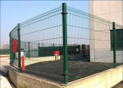 China Het poeder bedekte 50X200X4mm Gegalvaniseerd Mesh Fence met een laag Te koop