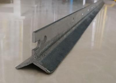 China Eisen-Rahmen galvanisierte L240cm-Zaun Star Pickets zu verkaufen