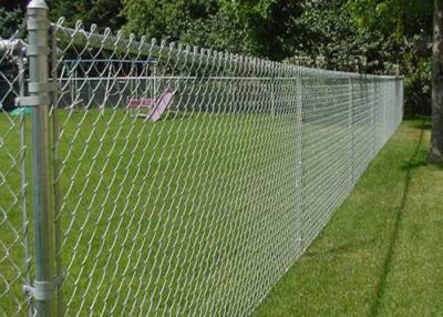 Cina Fence a catena con rete di filo di ferro con dimensioni di rete di 60x60 mm e diametro di filo di 3 mm in vendita