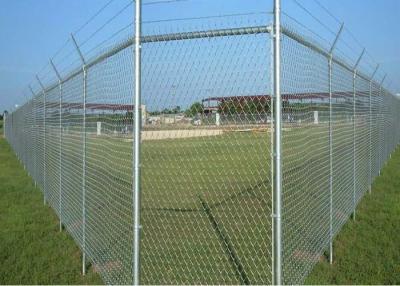 China Hot Dip Galvanized Cyclone Wire Mesh 8 ft Chain Link Zaun Rollen PVC Chain Link Zaun für die Philippinen zu verkaufen