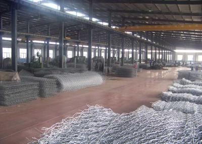 China Cerca tecida 60x80mm galvanizada da parede de Gabion do fio de aço à venda