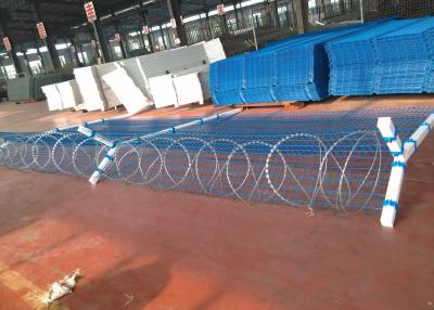 China Cercado con curvas en forma de Y de la seguridad aeroportuaria de la columna H2400mm 3D en venta