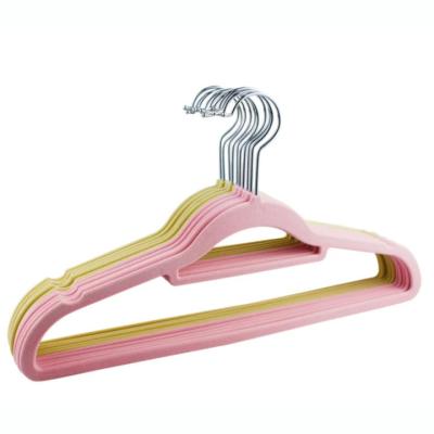 China Traditional bestseller high quality non slip velvet non flocked hangers manufacturing hangers for sale