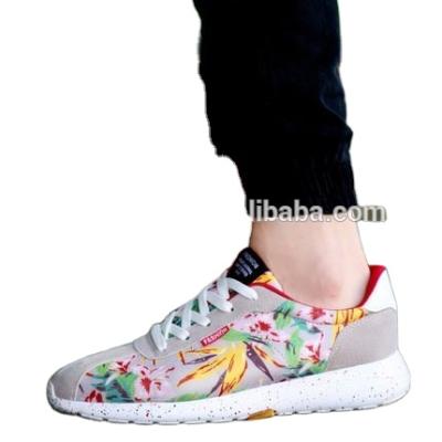 China Manufacturers Lace Up Sneakers Bulk Wholesale Running Shoes, Retail Men/Women Sports Shoes for sale