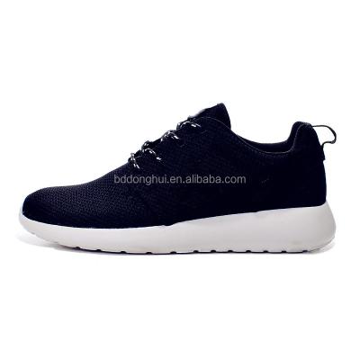 China Durable Breathable Mesh Running Shoes Sneakers For Men And Women for sale