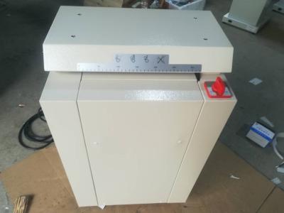 Chine Machine à découper du carton industriel ondulé à une seule couche 8m/min 220V 50HZ à vendre