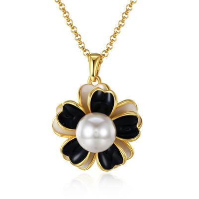 China 4 Leaf Necklace glold plated Lucky Rose Gold Flower Necklace Gold Plated Pearl Necklace 4 Leaf Pendant Necklace For Women for sale