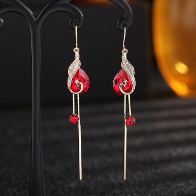 China Korean red rhinestone crystal earrings jewelry 18K gold jewelry long earrings wedding wedding crystal earrings for sale