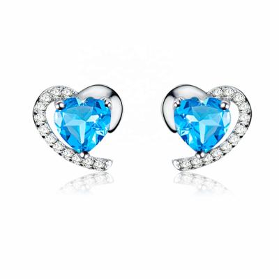 China 2021 Sterling Silver Crystal Earrings Wedding CZ Heart Shape Stud Earrings Luxury 925 Sterling Sliver Crystal Earrings for sale