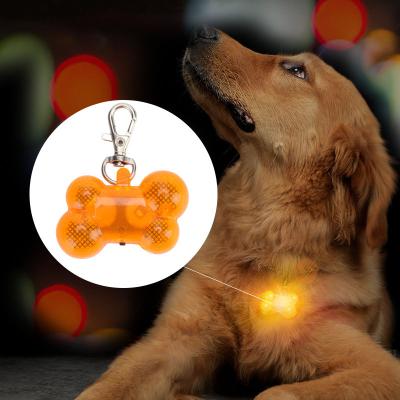 China Wholesale Price LED Dog Pendant Four LED Lamps Waterproof Pet Pendant Dog Collar Viable Detachable Light Best Quality for sale