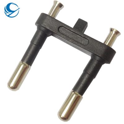 China Electrical European plug 4.0mm plug insert (2.5a 4.0mm two-pole European plug WITH PLASTIC plug) for sale