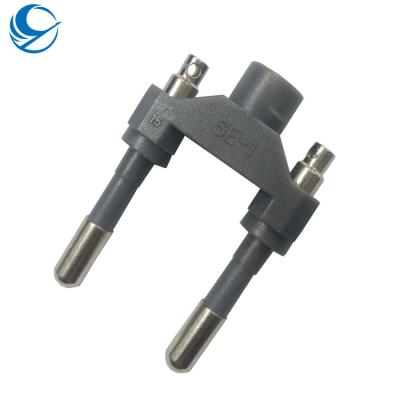 China European Electrical Socket 2 Pin Socket Insert (4.0MM Terminal 2.5A Plug) For Extension Lead for sale