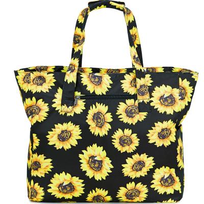 China Fashion Extra Large Beach Bag For Women Waterproof Flower Customized With Zipper And Inside Pocket Tote Bag for sale