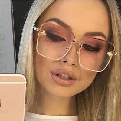 China Fashion Sunglasses Shape Luxury Designer Sunglasses Shades Women Rimless Men Little Bee Retro Oversized Sun Glasses Gradient Sun Glasses for sale