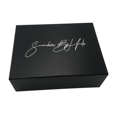 China Recycled Materials Cardboard Luxury Black Clothes Packaging Gift Box Magnetic Flap Lid Bespoke Magnetic Closure Gift Box Custom Logo For Clothing for sale