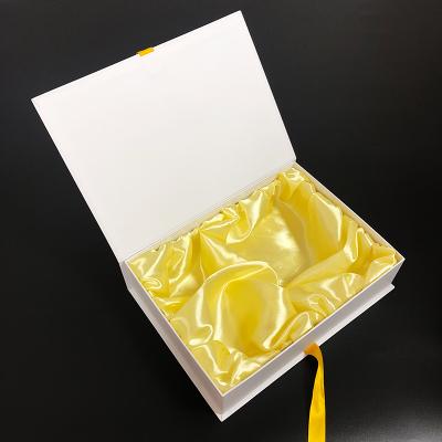 China Luxury Reused Materials Hair Extension Box Wig Packaging Custom Unique Logo Satin Hair Boxes For Bundles Accessories Storage for sale