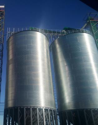 China Verticale ontwerp staal graan silo maximaliseren opslag in beperkte ruimtes met 24/7 installatie Te koop