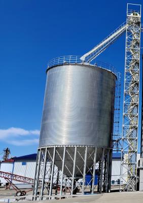 China Op maat gemaakte oplossingen Werfomstandigheden voor staalkorrel silo Ruimte-efficiëntie en kosteneffectiviteit Te koop