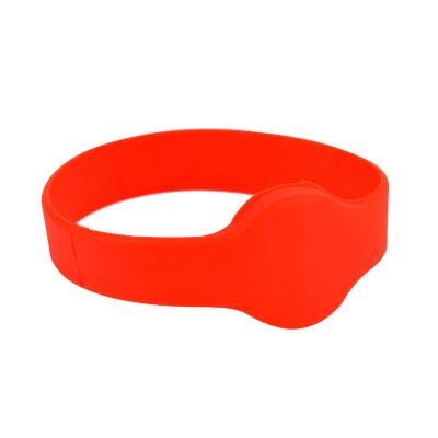 China Waterproof / Waterproof Uhf Laundry Rfid Tags for sale