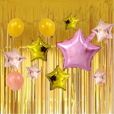 China 17g PET Aluminum Foil Factory Customized Tinsel Garland Curtains In 40