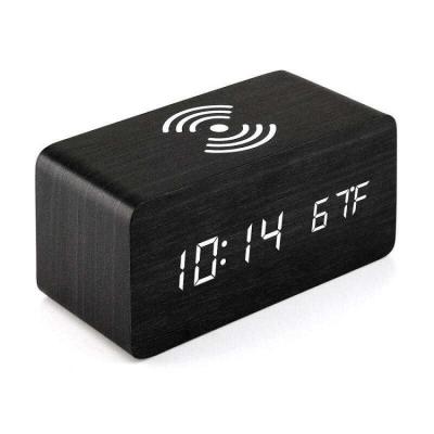 China Class of LED Digital Segments Show Wooden Tabletop Wireless Charger Clock with Temperature for sale