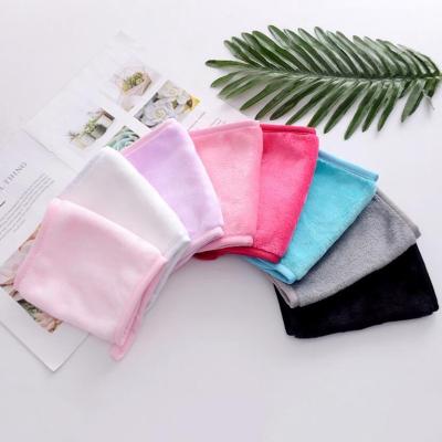 China Easily Cleanup Microfiber Makeup Towel Moisture Proof And Mildew Proof for sale