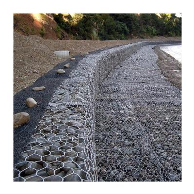 China Forma de agujero Reja de alambre de gabión hexagonal Protección de zinc recubierto Gabion caja de piedra de jaula de malla en venta